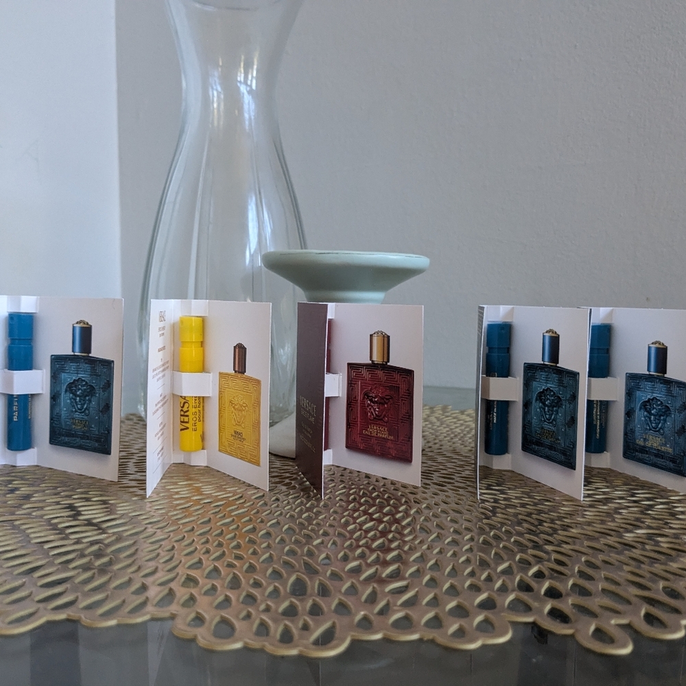 Versace samples - Picture 2 of 3